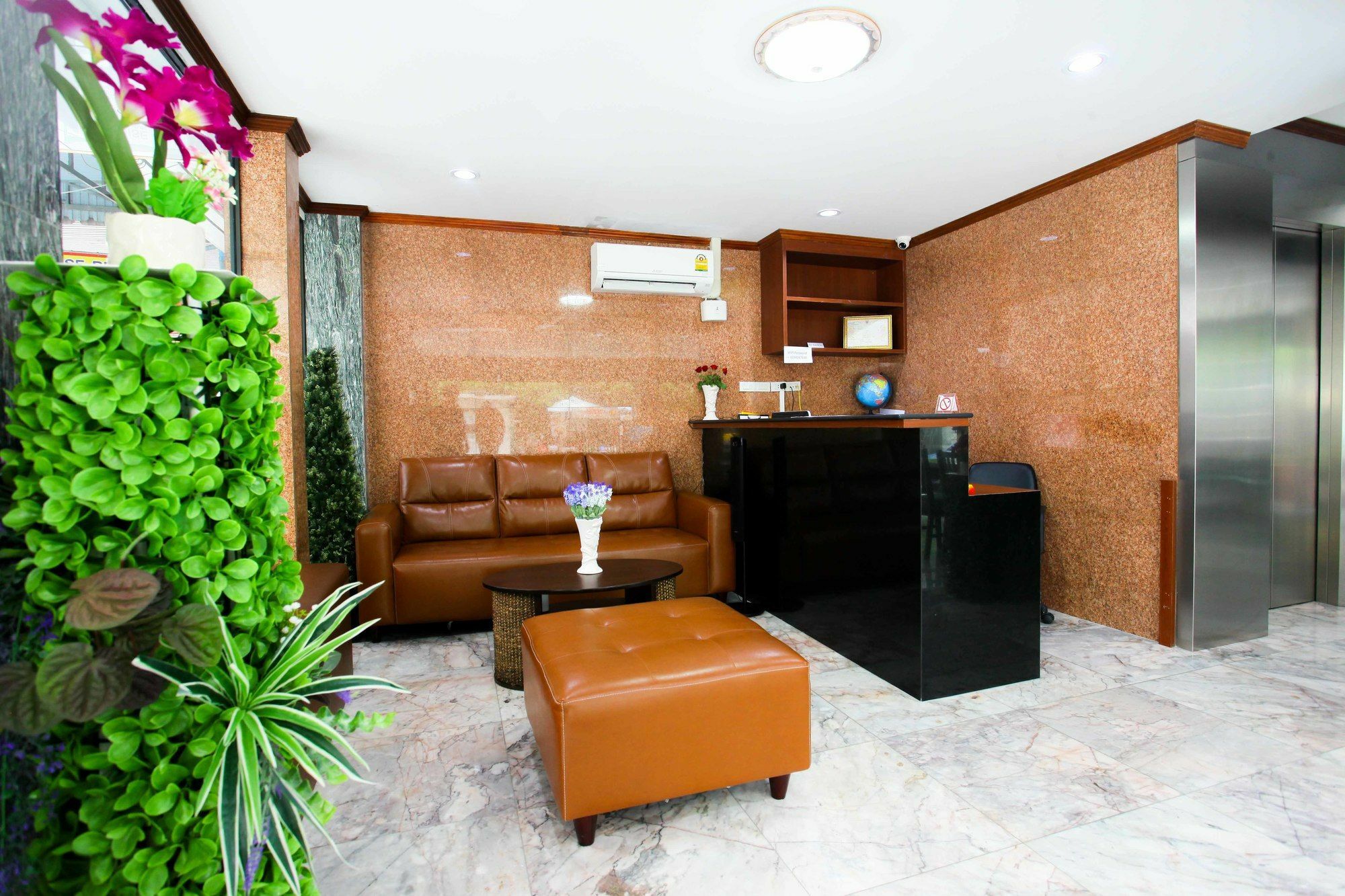 Grand Omari Hotell Bangkok Exteriör bild